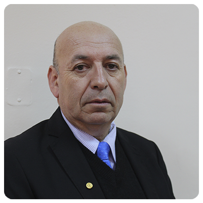 Lic. Elvis Campos Palacios